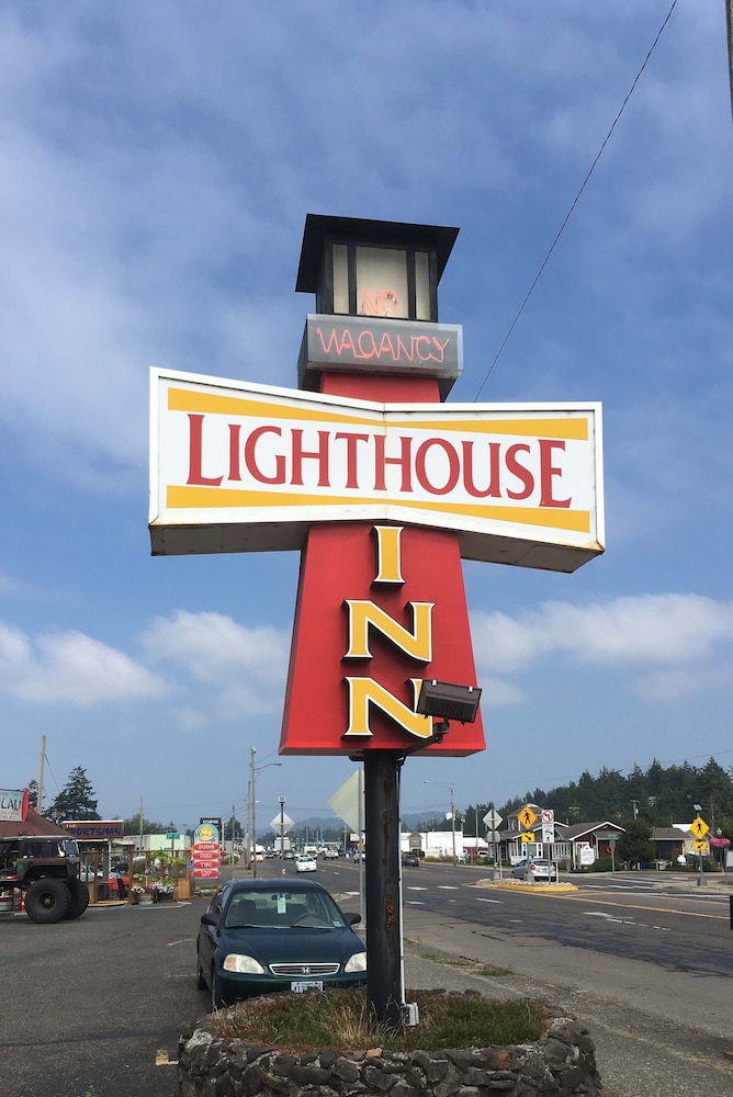 florence lighthouse inn