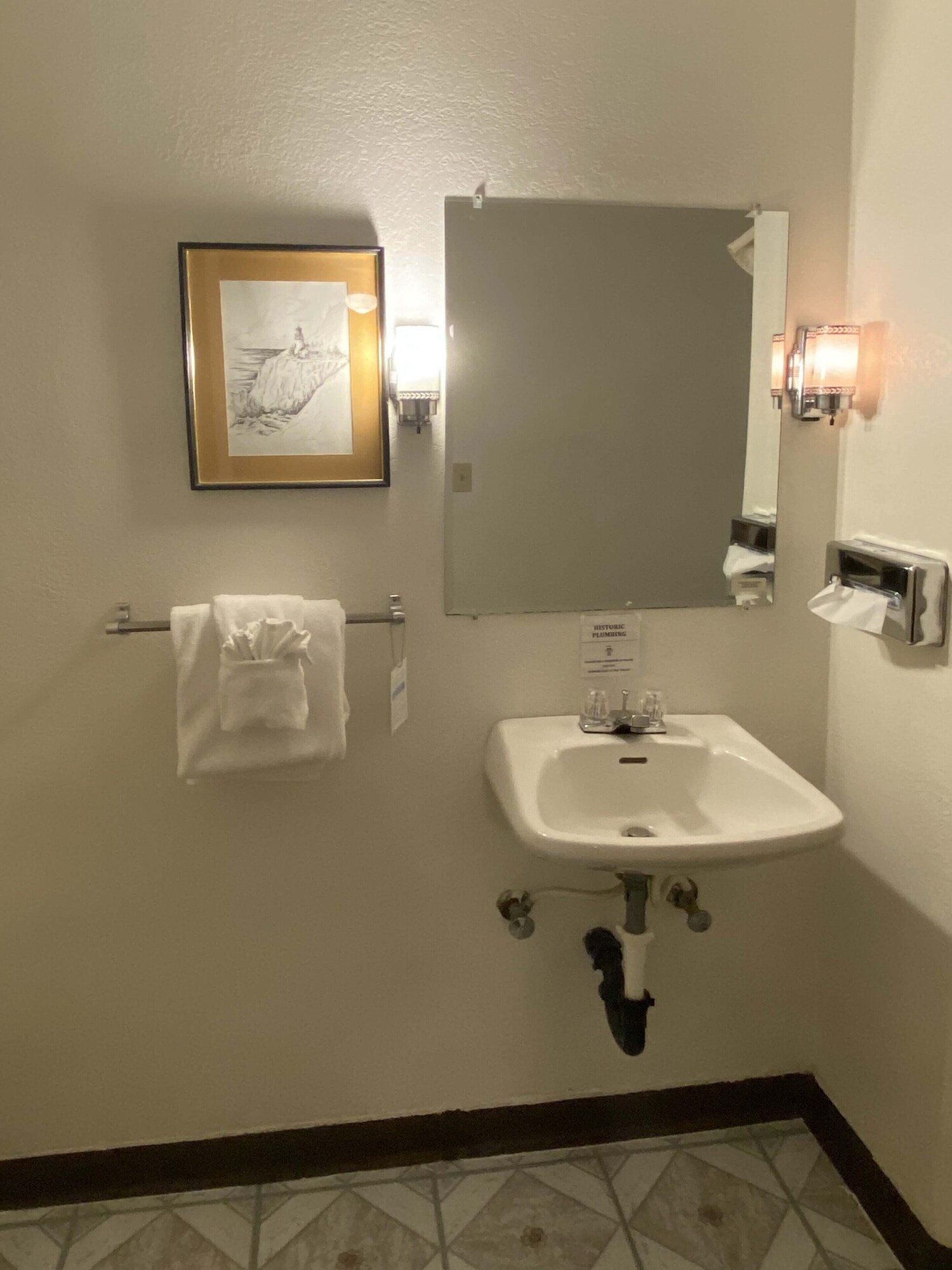 florence lighthouse inn