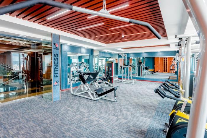 the grand hill hotel