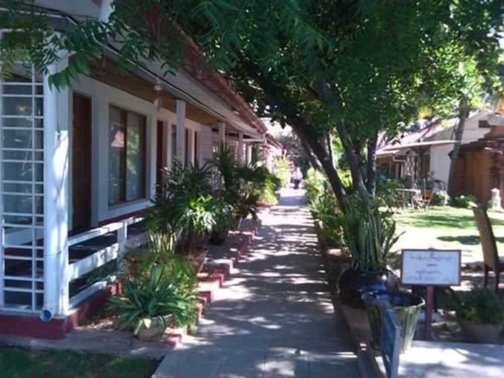 lawkanat hotel