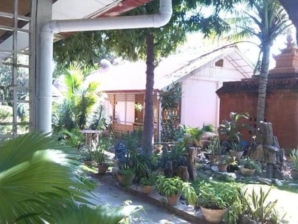 lawkanat hotel