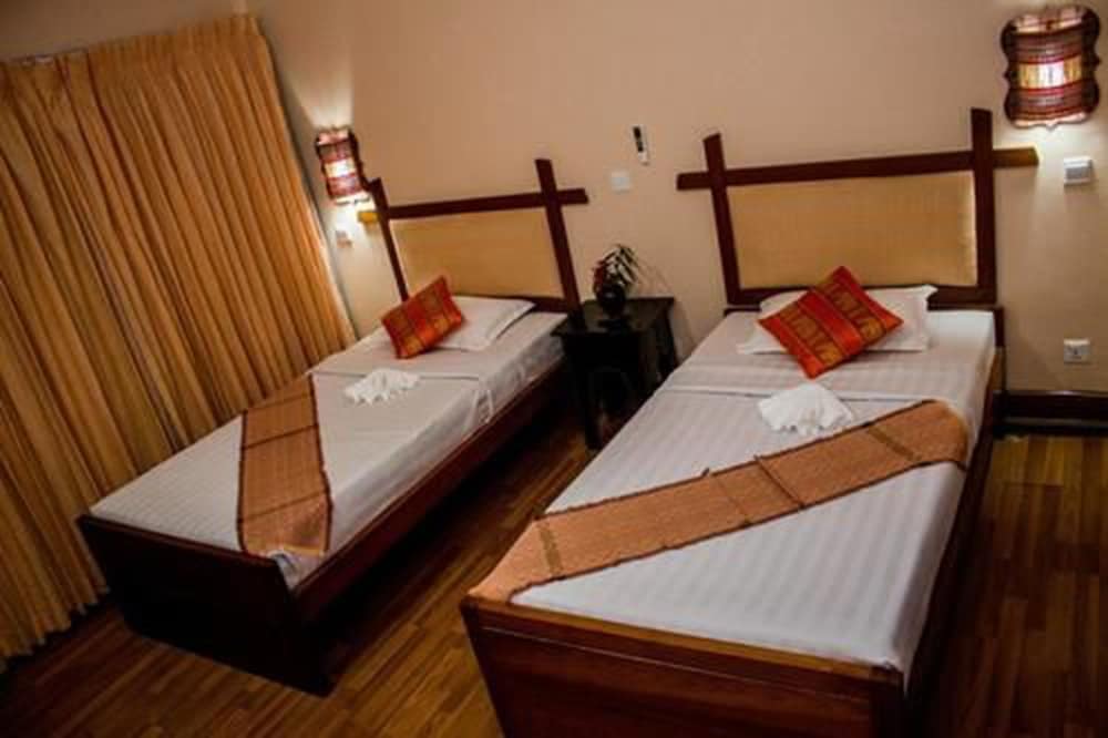 lawkanat hotel