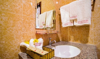 lucky ruby border casino