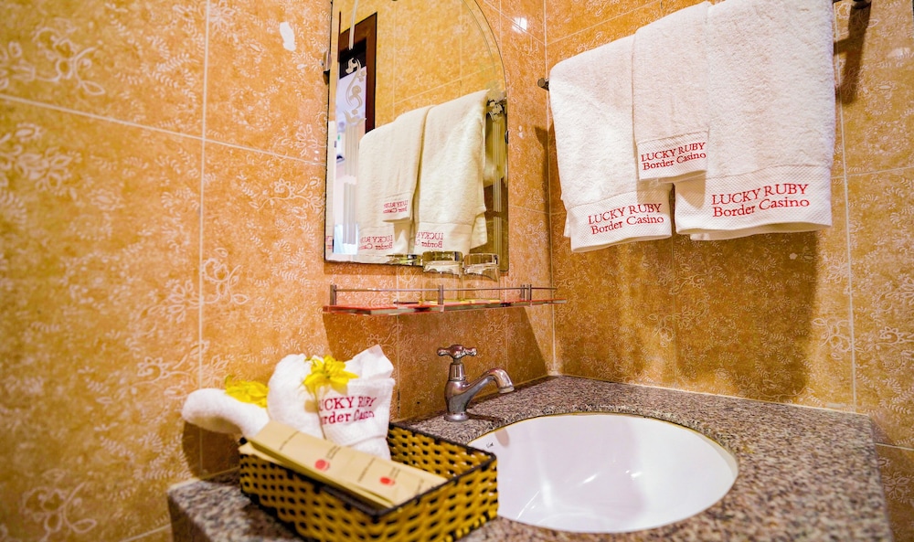 lucky ruby border casino