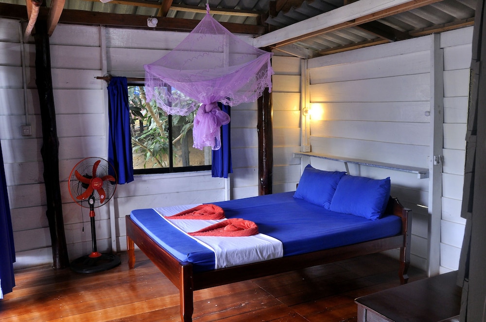 happy elephant bungalows