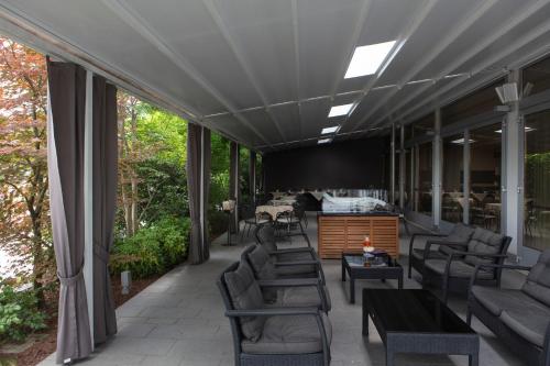smart hotel holiday