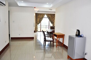 rose land apartment hotel