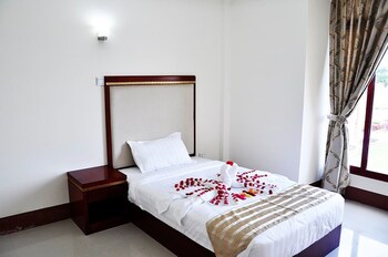 rose land apartment hotel