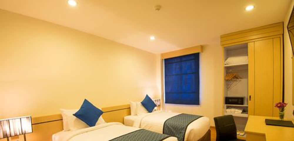 holly hotel myanmar