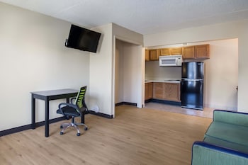 1 life studio and suites