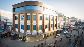 centerpoint boutique hotel