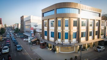 centerpoint boutique hotel