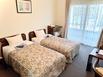 holiday villa hotel and resort karuizawa