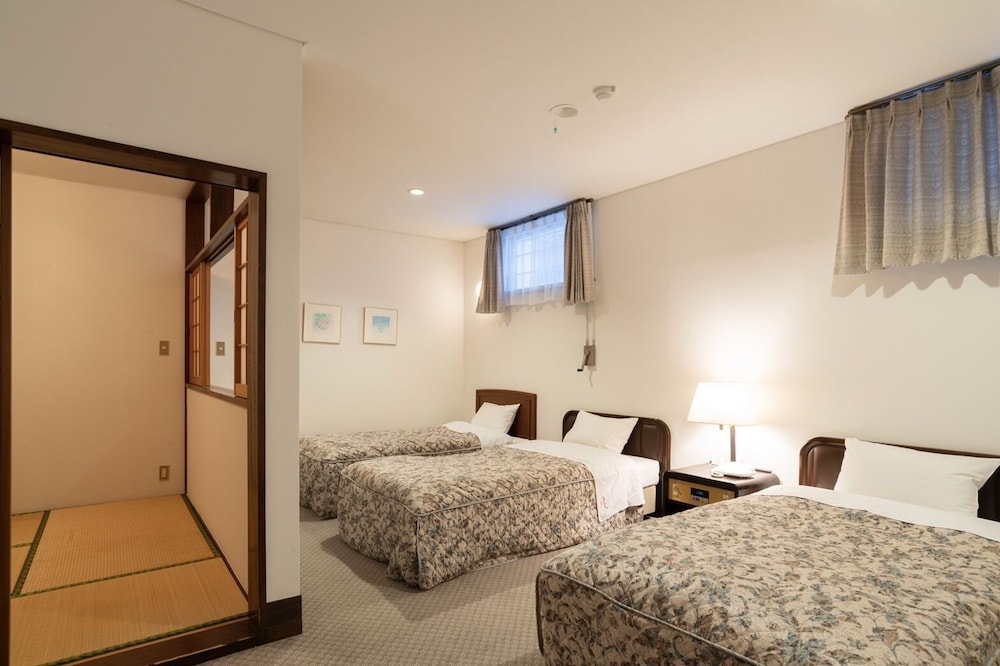 holiday villa hotel and resort karuizawa