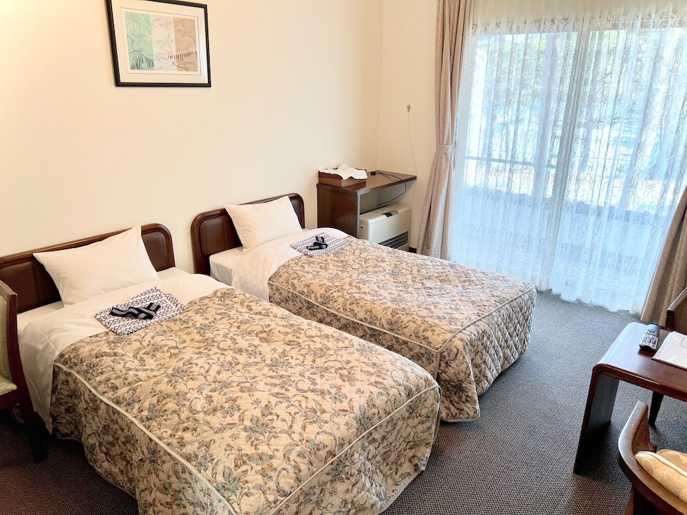 holiday villa hotel and resort karuizawa