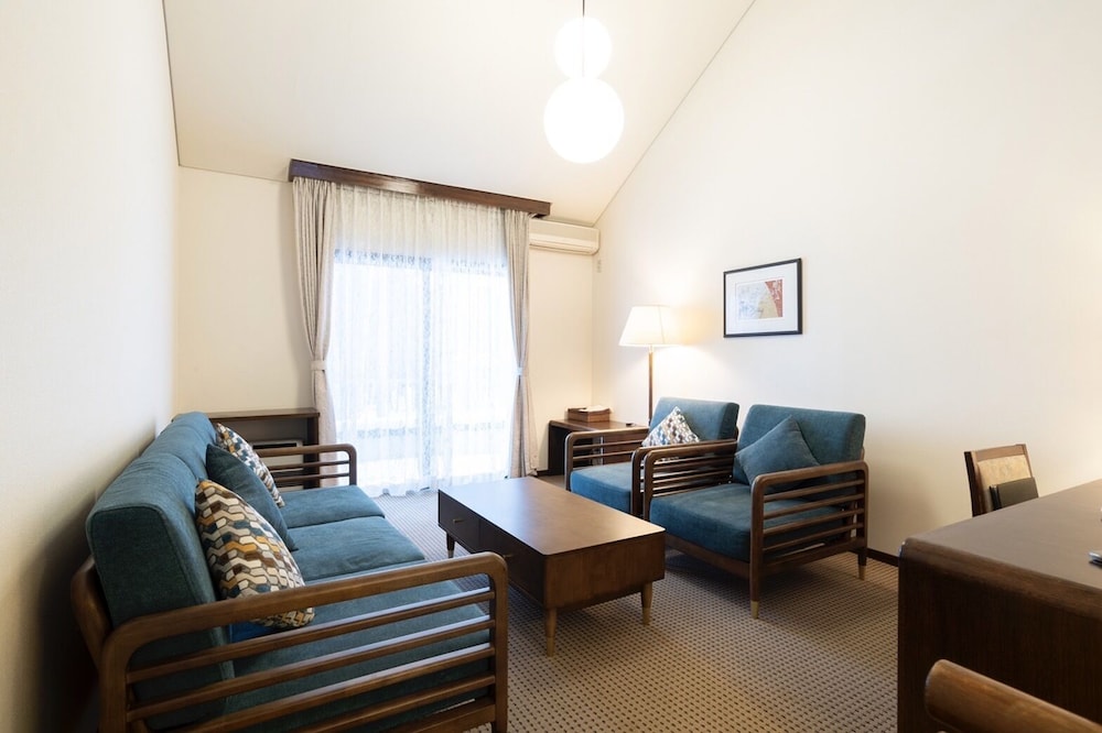 holiday villa hotel and resort karuizawa