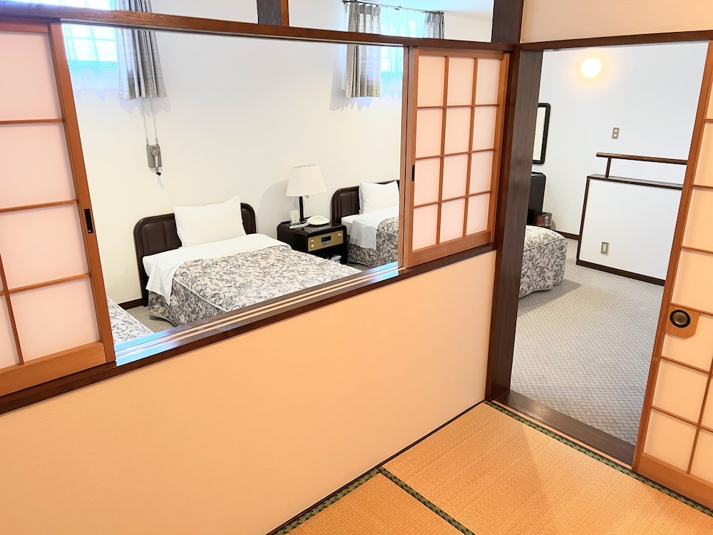 holiday villa hotel and resort karuizawa