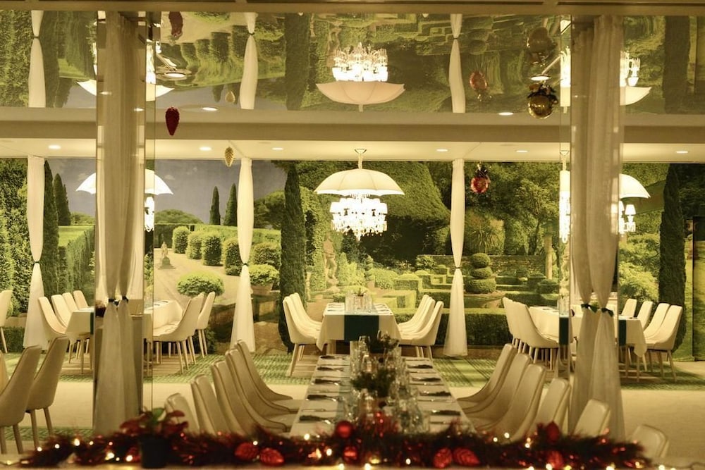park hotel raya garden