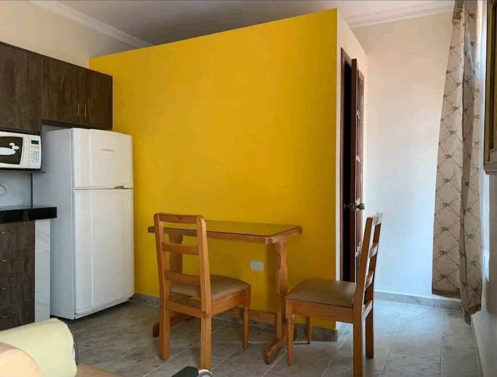 hostal volunteer house