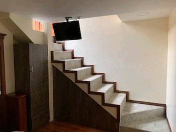 hostal volunteer house