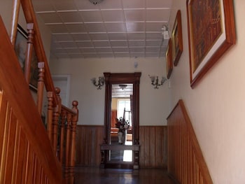 hostal volunteer house
