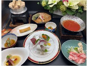 hotel de marronnier utsumi onsen