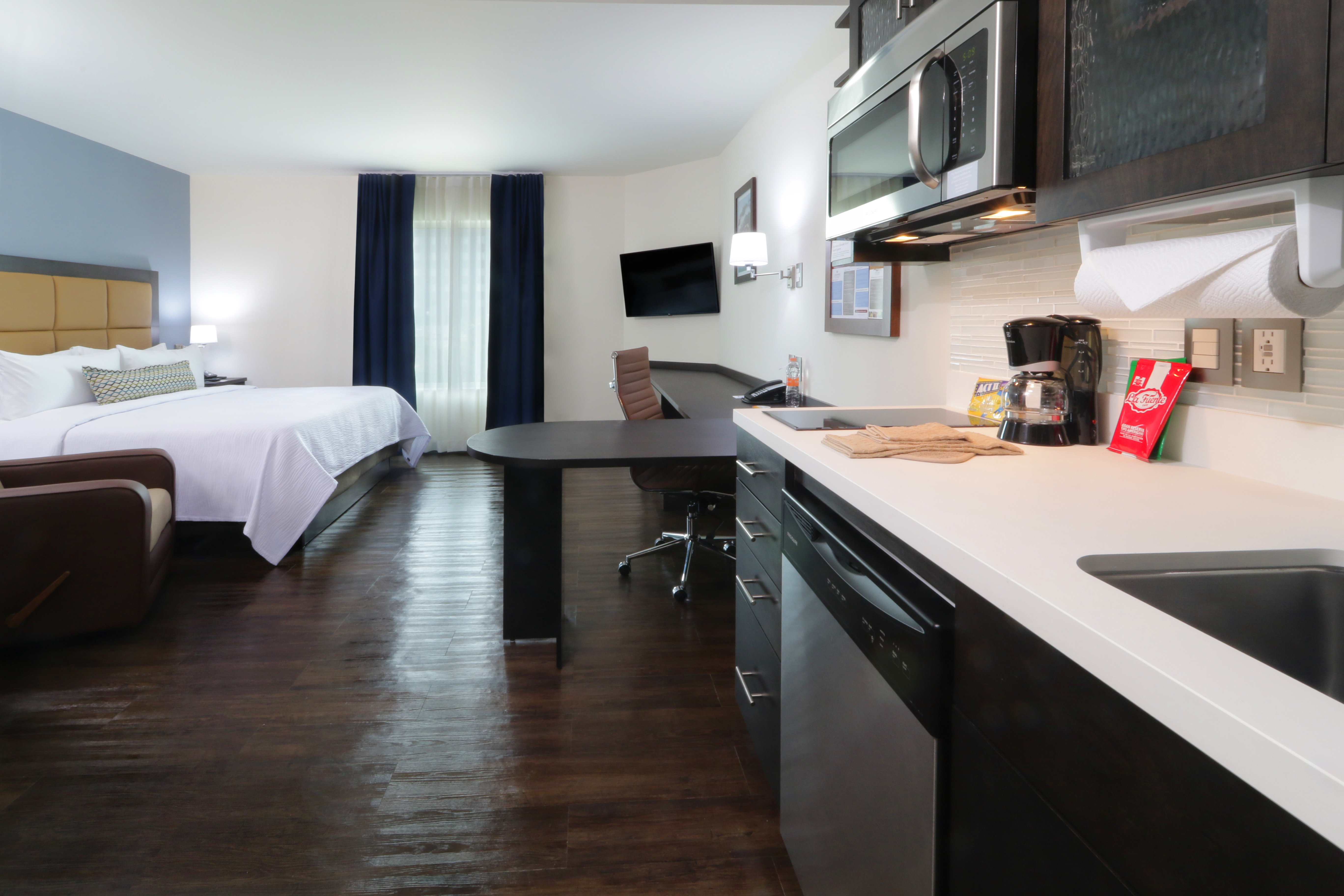 candlewood suites celaya by ihg