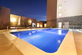 Candlewood Suites Celaya By Ihg,Celaya>>Apaseo El Grande,3 star