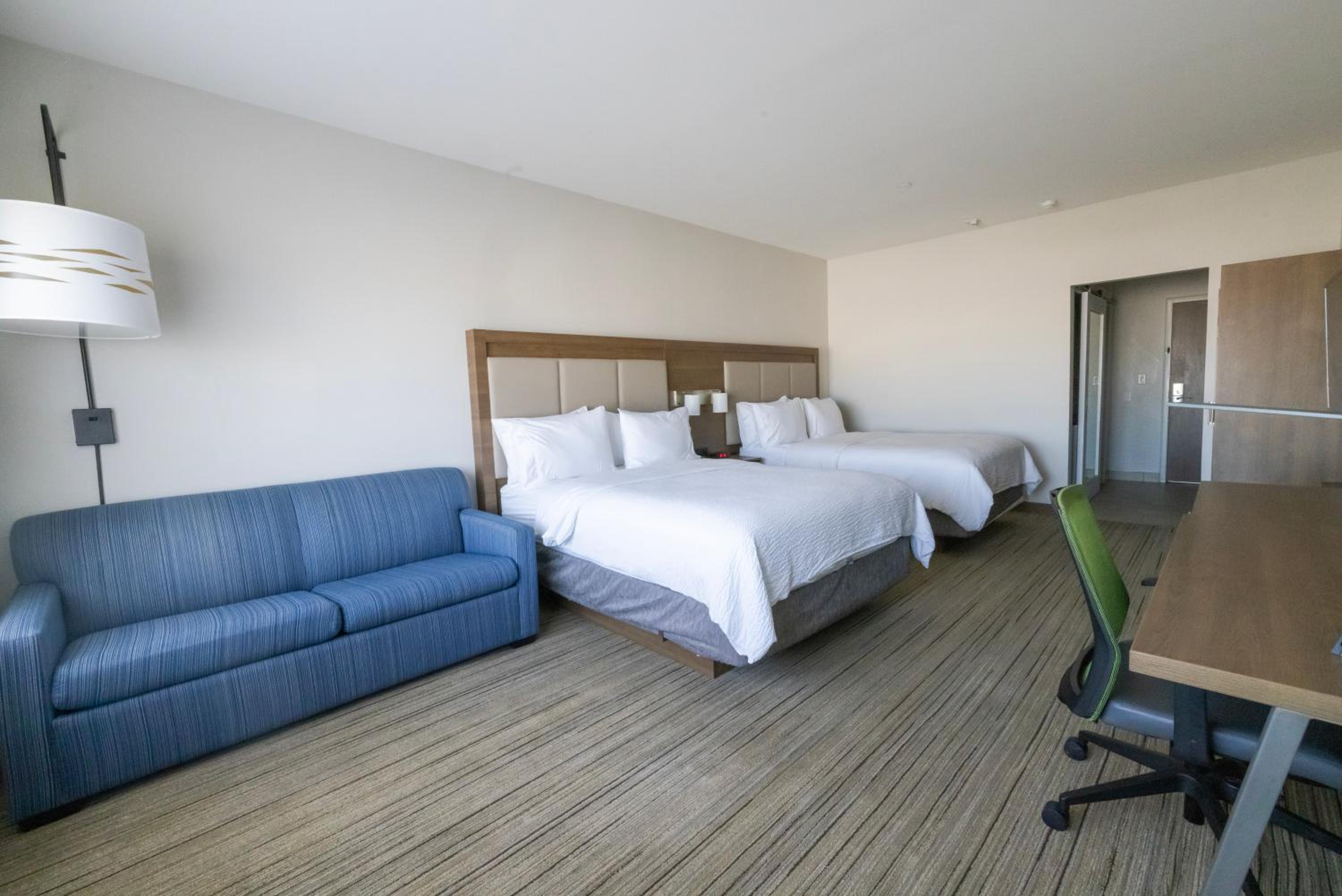 holiday inn express and suites dallas northeast arboretum