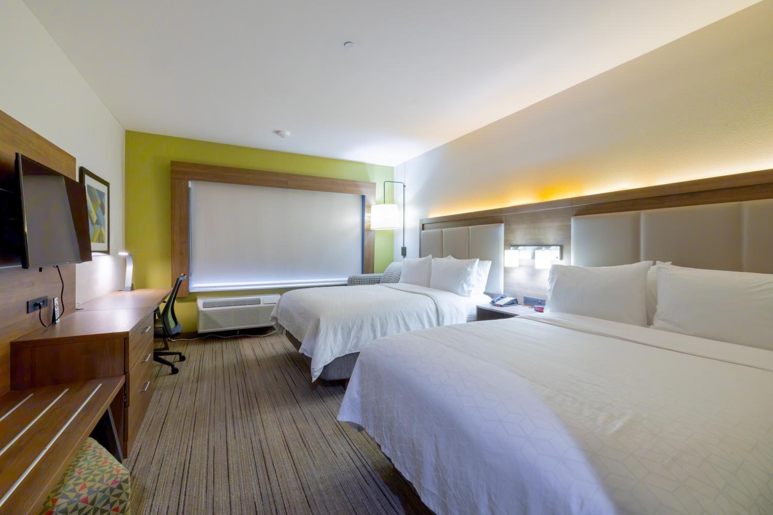 holiday inn express and suites dallas northeast arboretum