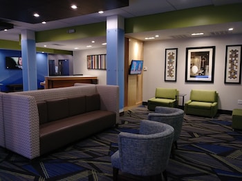 Holiday Inn Express & Suites Dallas Northeast-Arboretum,Dallas>>Corpus Christi,3 star