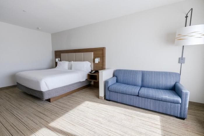 holiday inn express and suites dallas northeast arboretum