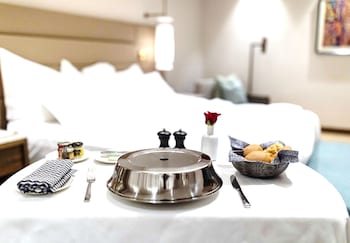 intercontinental fujairah resort by ihg