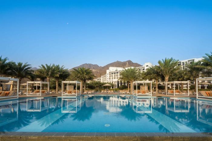 intercontinental fujairah resort by ihg