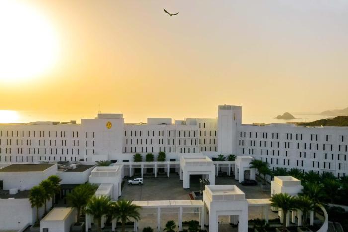 intercontinental fujairah resort by ihg
