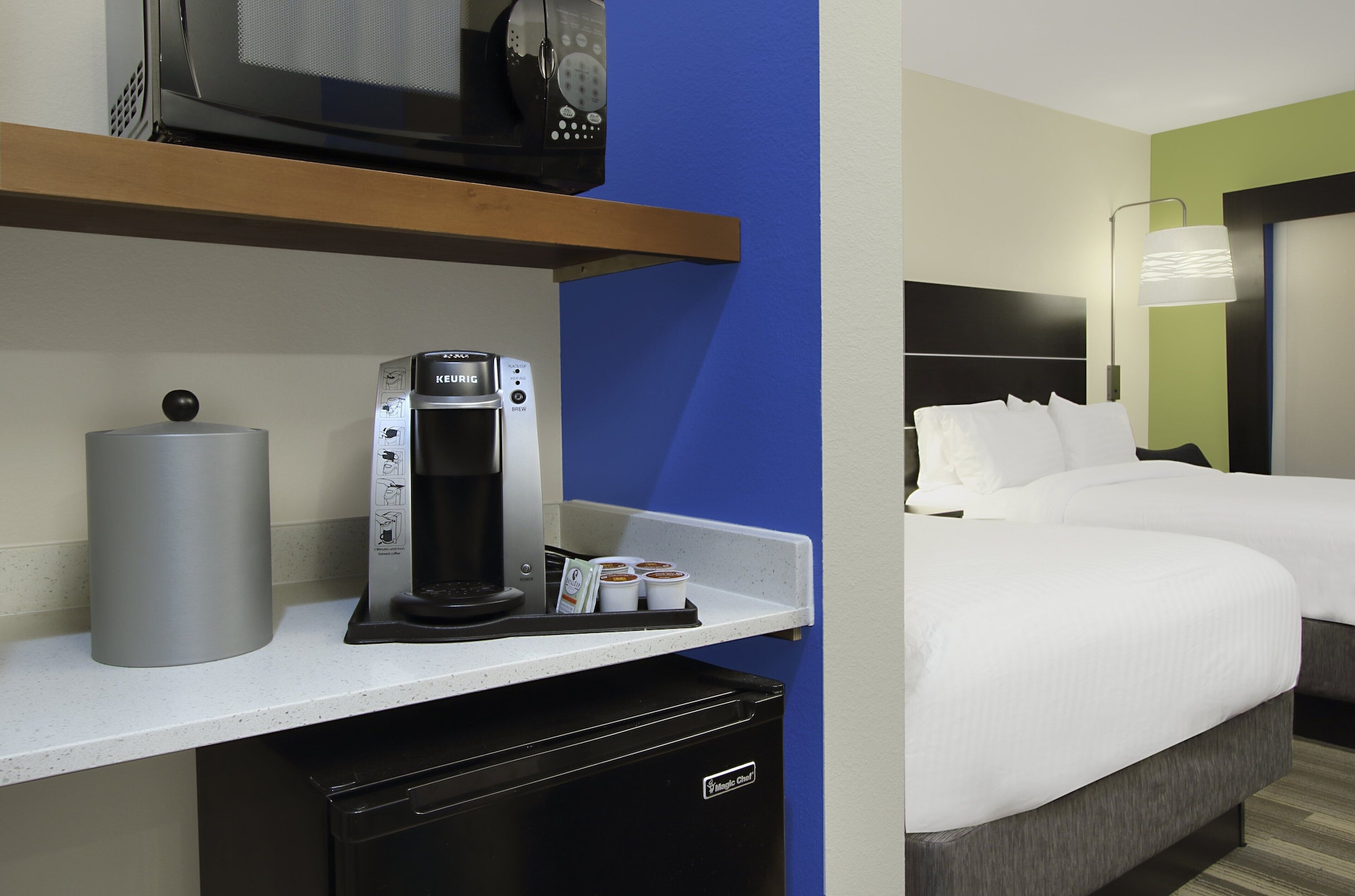 holiday inn express and suites brookshire katy freeway