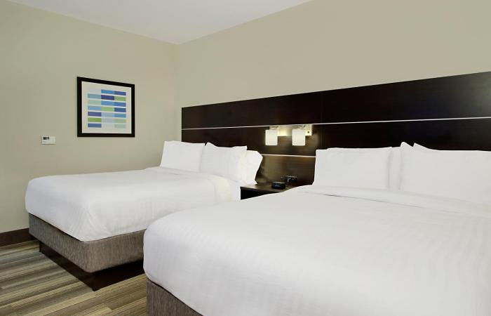 holiday inn express and suites brookshire katy freeway