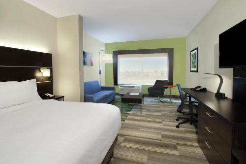 holiday inn express and suites brookshire katy freeway