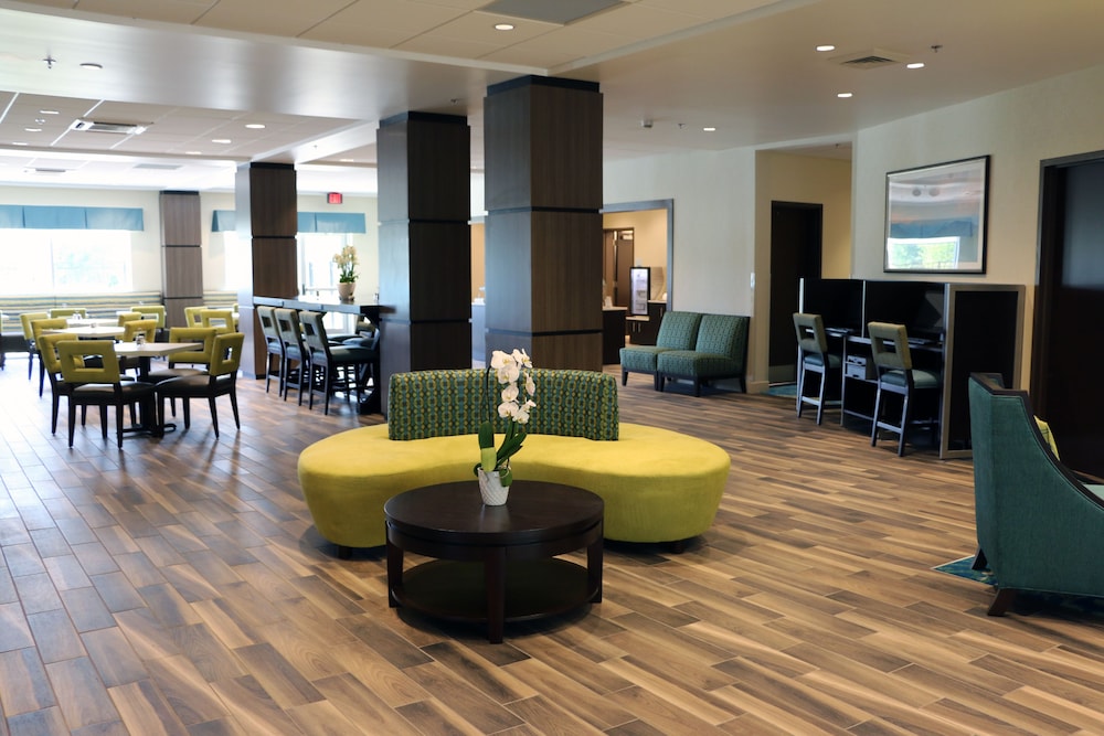 holiday inn express and suites hendersonville se f