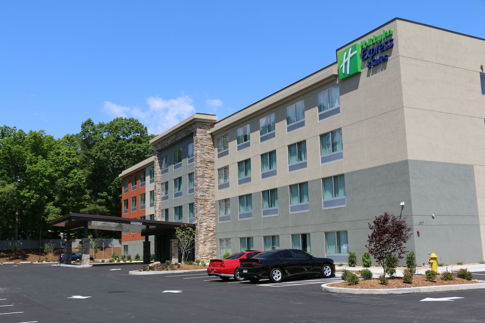 holiday inn express and suites hendersonville se f