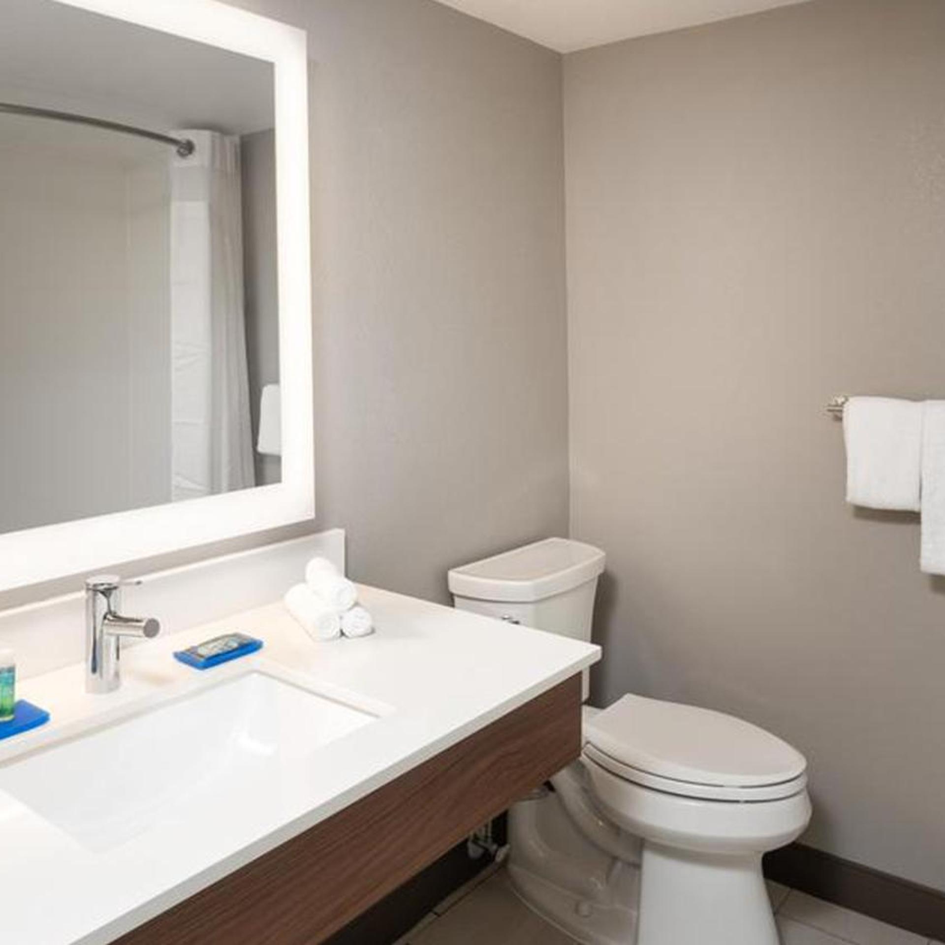 holiday inn express and suites jacksonville w i295