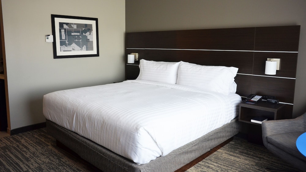 holiday inn express and suites jacksonville w i295