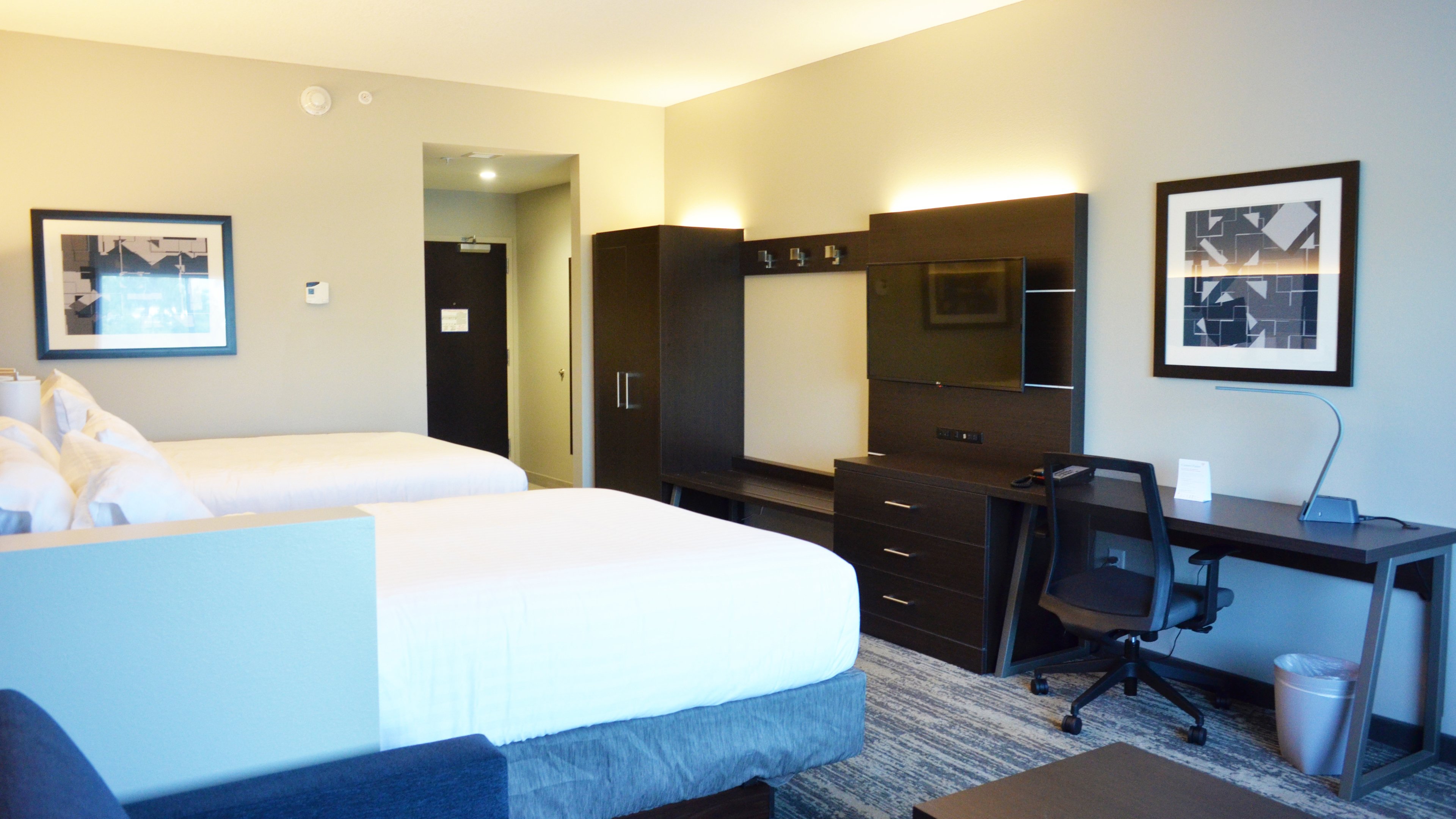 holiday inn express and suites jacksonville w i295