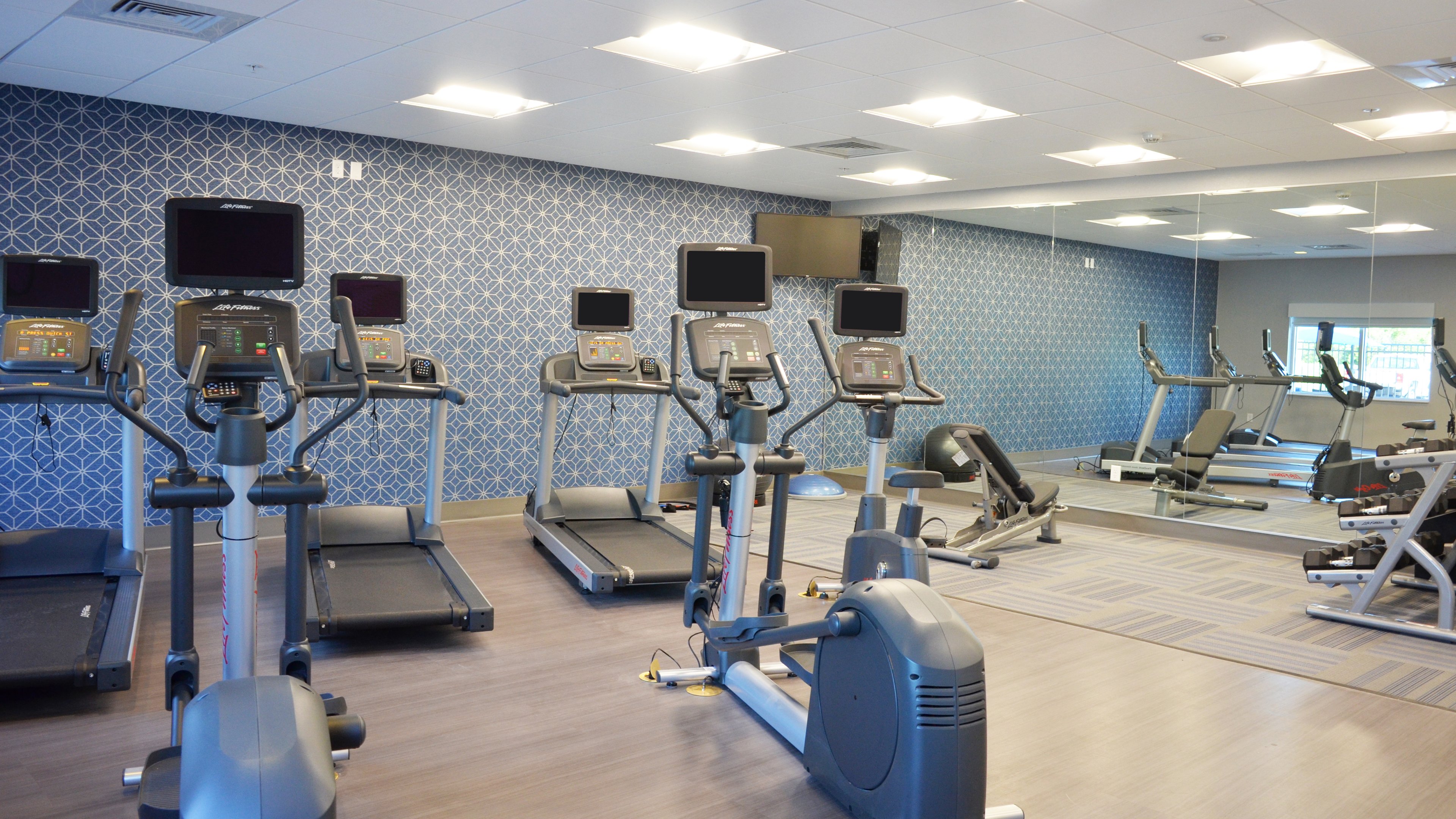 holiday inn express and suites jacksonville w i295