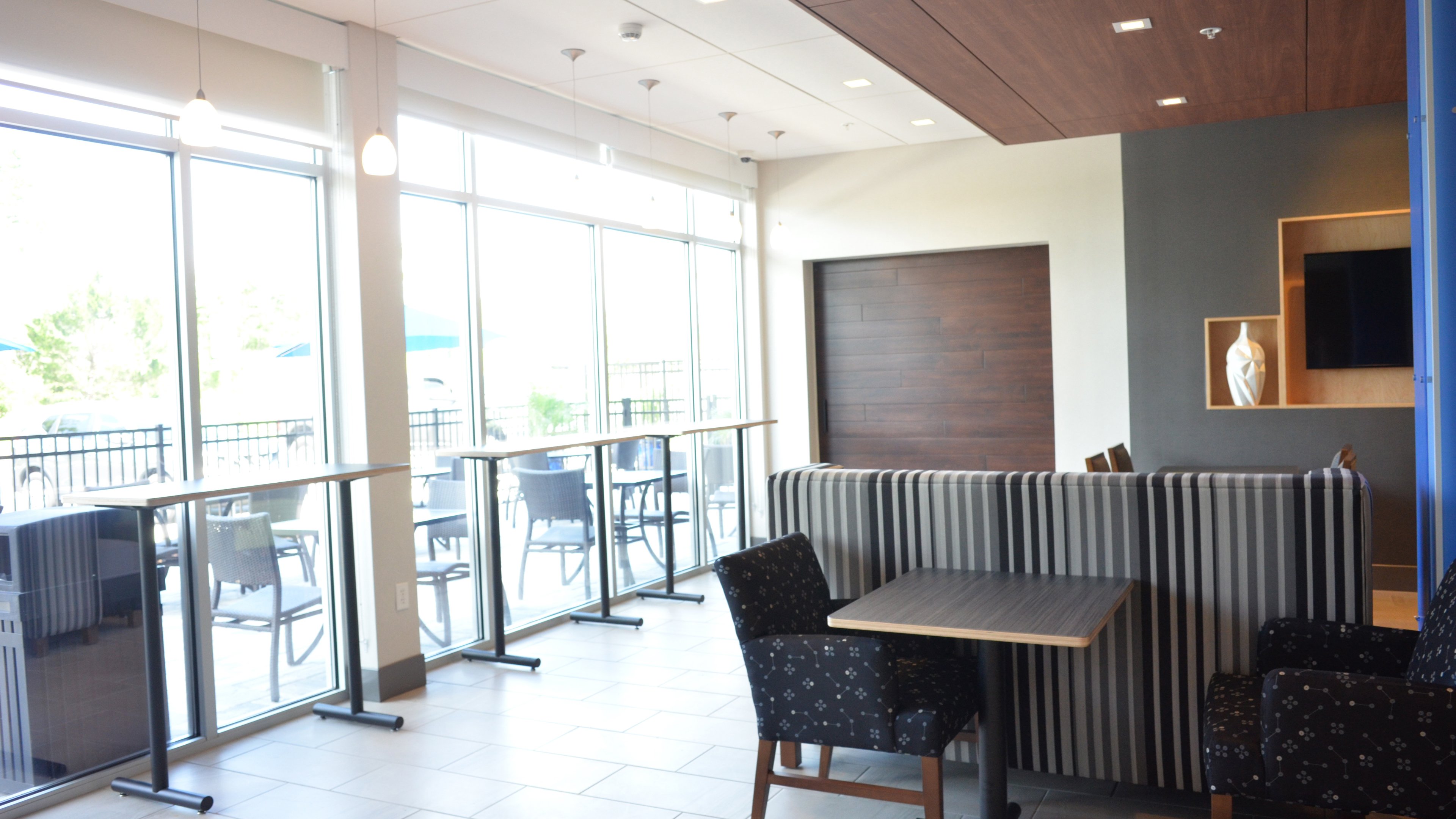holiday inn express and suites jacksonville w i295