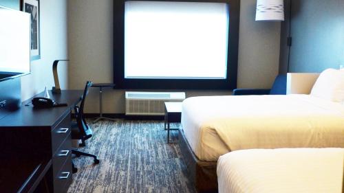 holiday inn express and suites jacksonville w i295