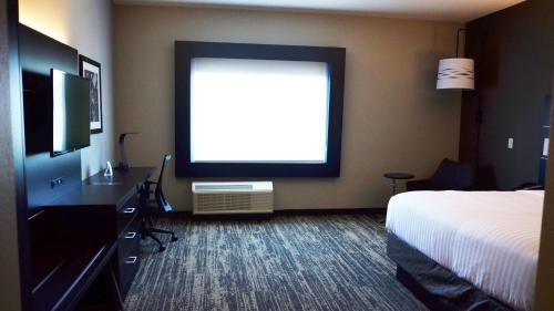 holiday inn express and suites jacksonville w i295