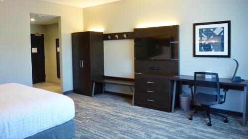 holiday inn express and suites jacksonville w i295