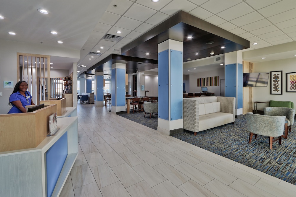 holiday inn express and sts houston east beltway 8