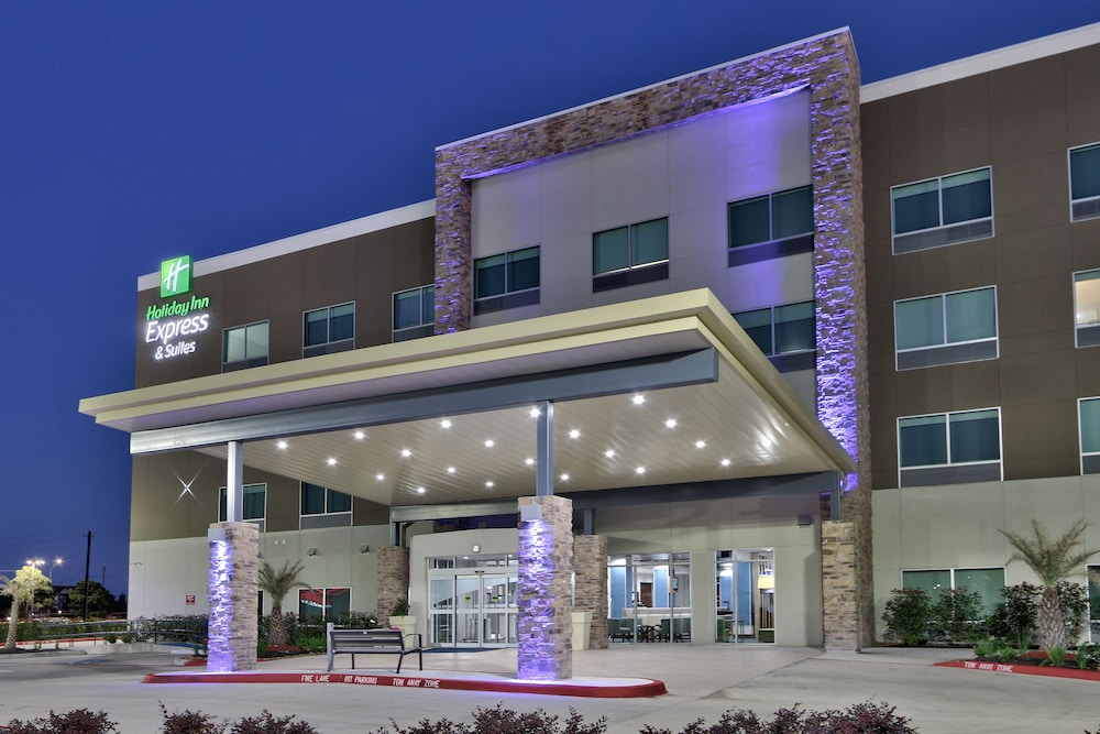 holiday inn express and sts houston east beltway 8